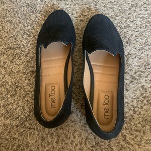 Black me too flats. Size 7.5